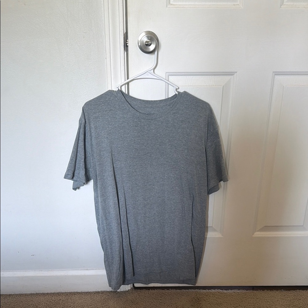 Men's True Classic Crew Neck T-Shirt - Gray - Picture 2 of 3